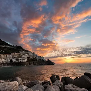 Luxury House 2*, Amalfi Itália